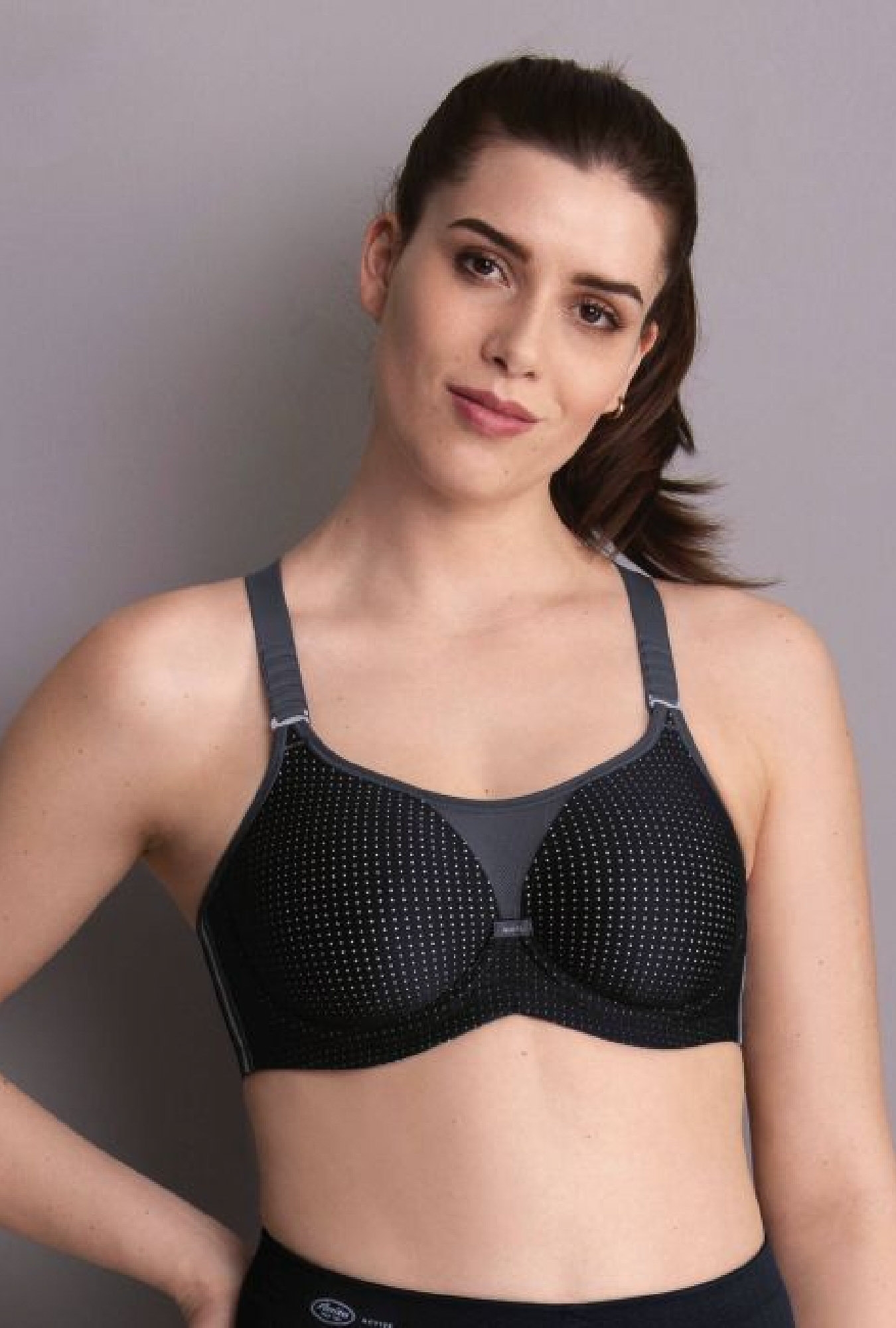 5599 - Performance - Noir