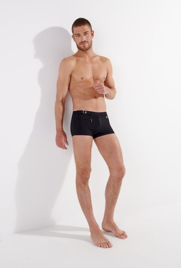 402789 - Ian - Noir – Image 6