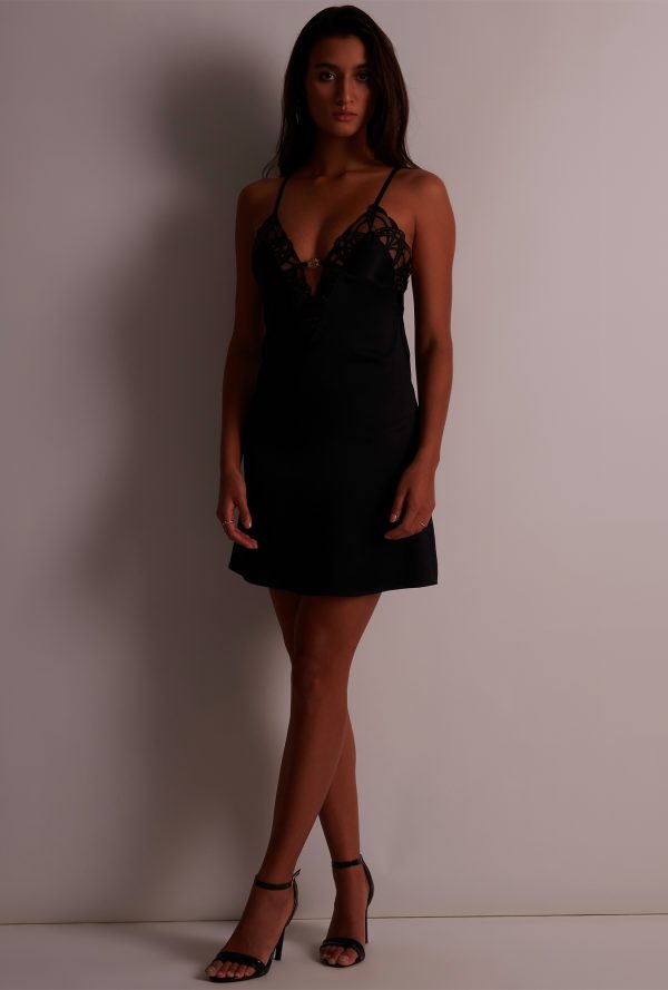 1u40 - Whimsical Affair - Naughty Black