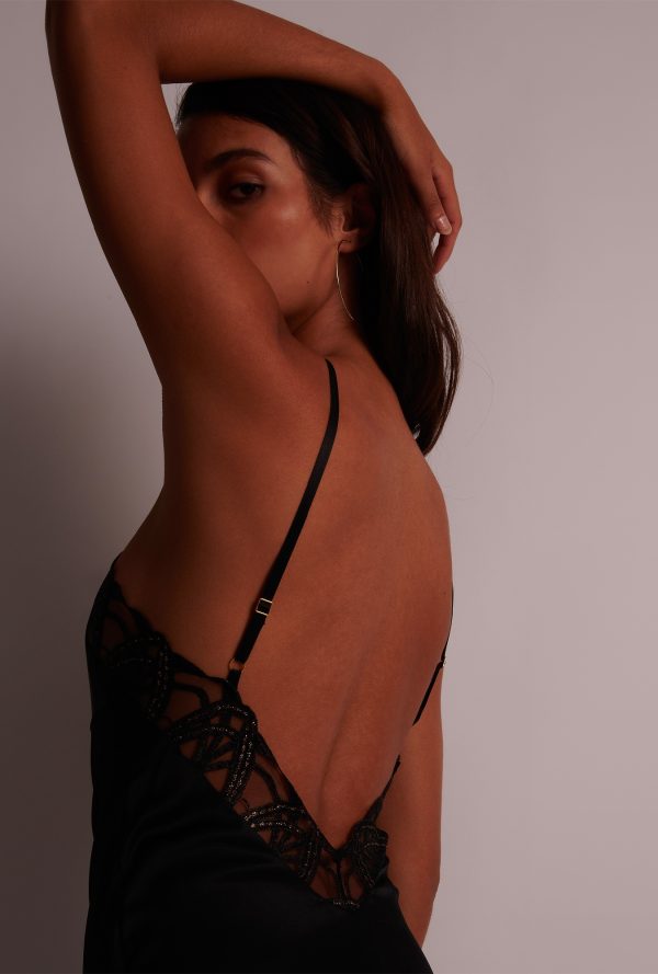 1u40 - Whimsical Affair - Naughty Black – Image 3