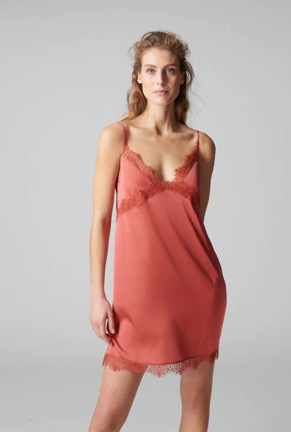 23h940 - Satin Secrets - Rose Quartz