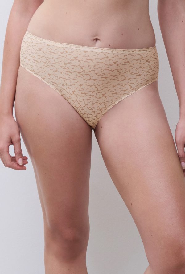 C11d40 - Soft - Nude Print