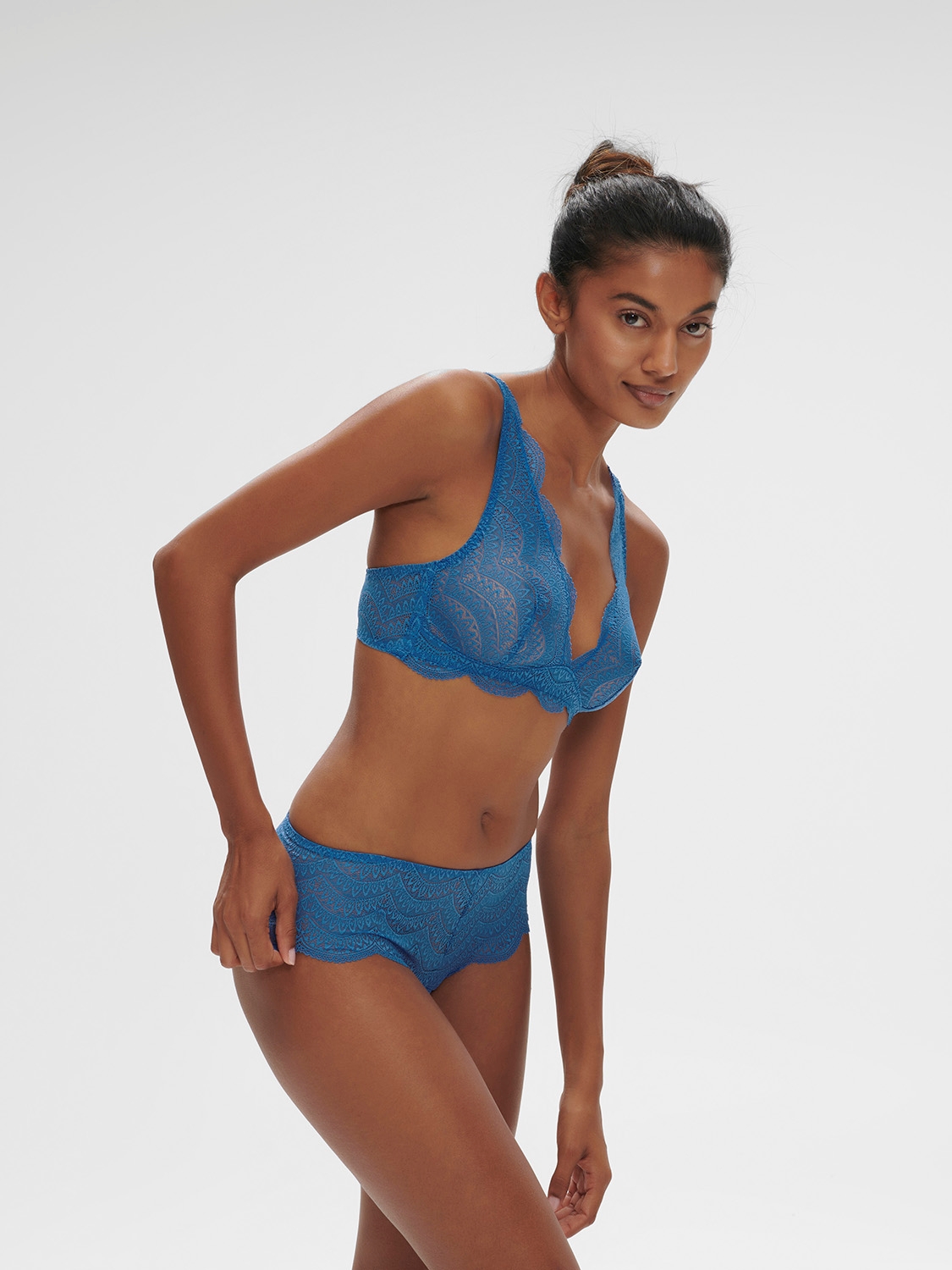 12v630 - Karma - Bleu Myosotis – Image 3