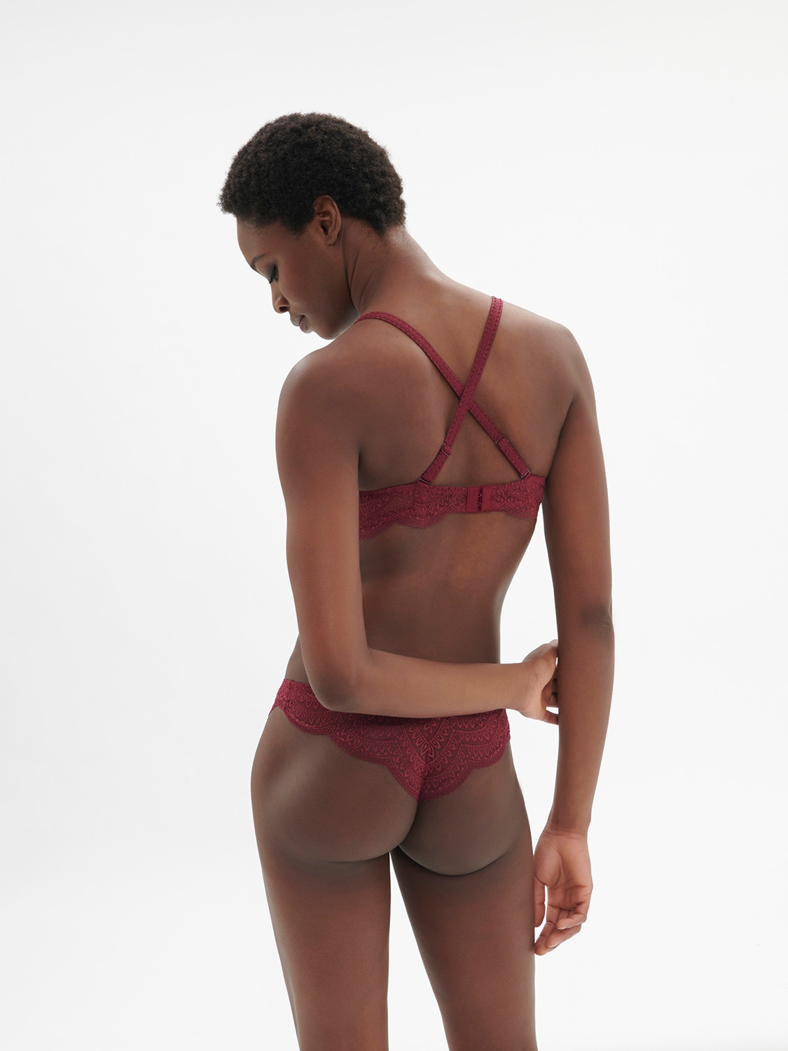 12v330 - Karma - Rouge Spinelle – Image 8