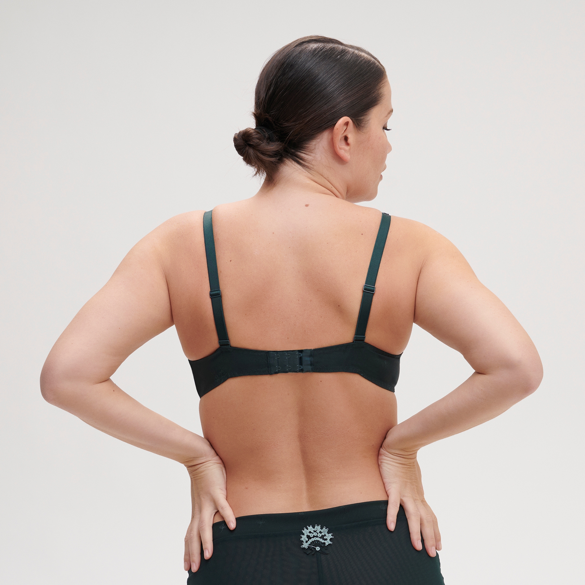 12b347 - Wish - Vert Kolsai – Image 2