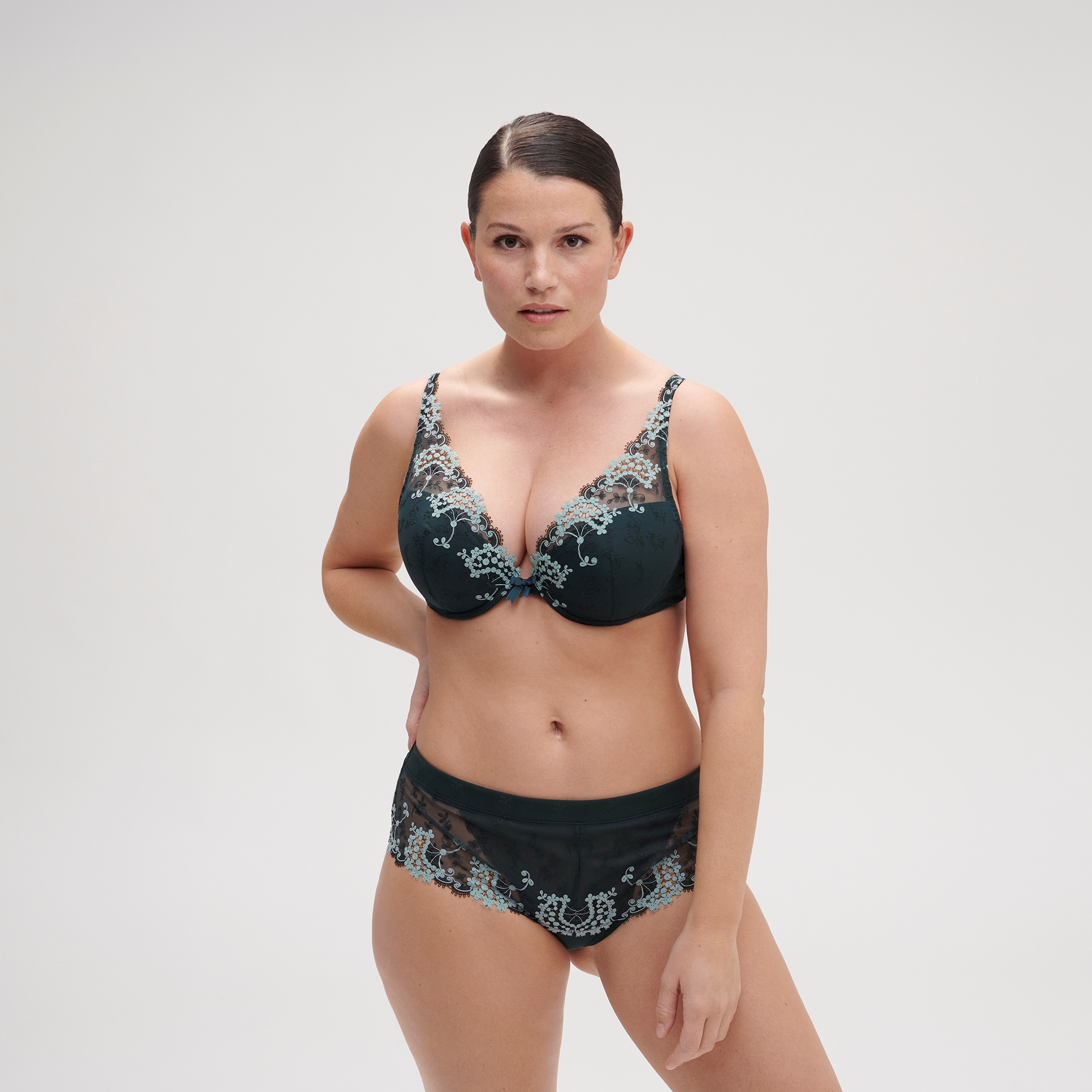 12b347 - Wish - Vert Kolsai – Image 5