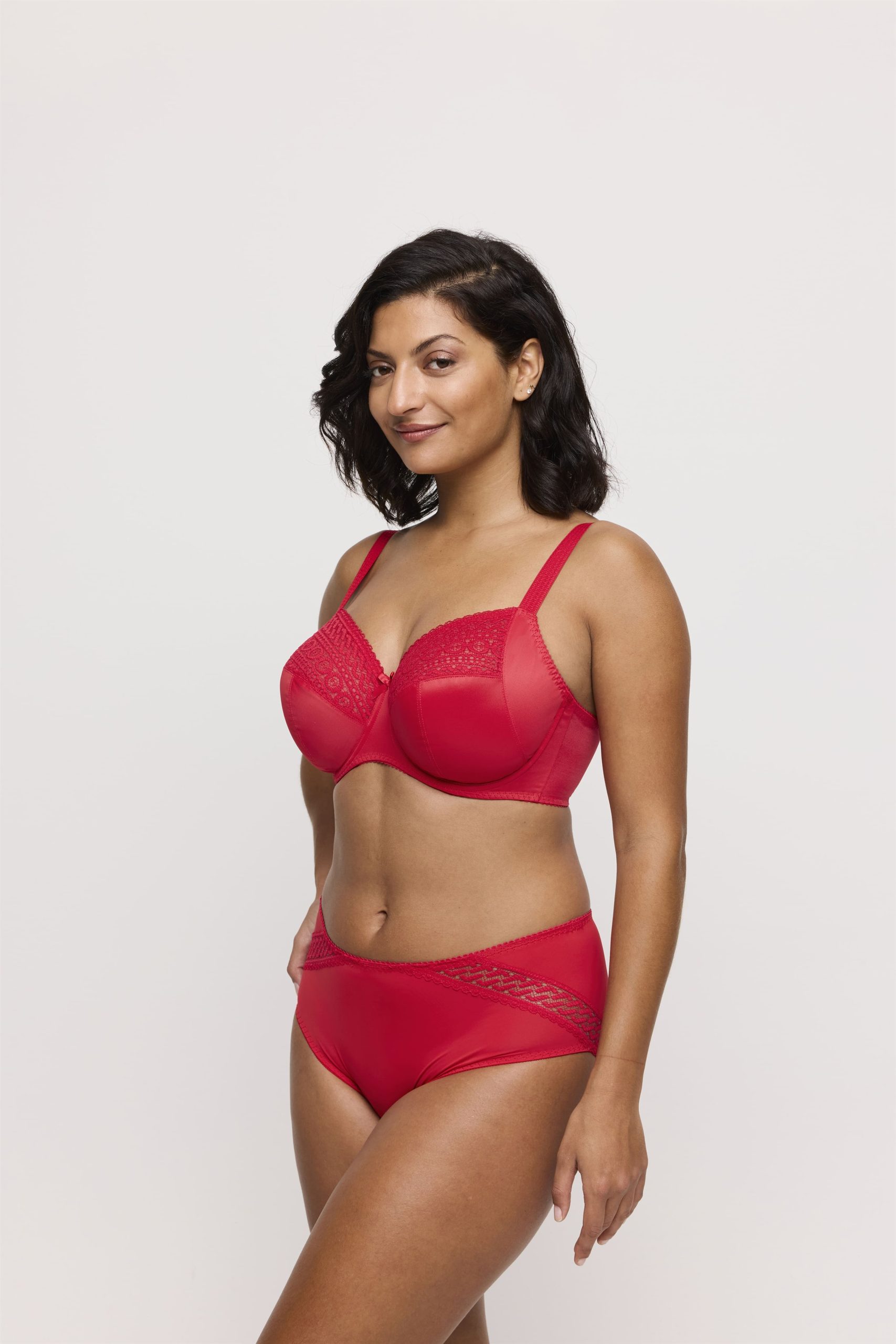 0163380 - Montara - True Red – Image 3