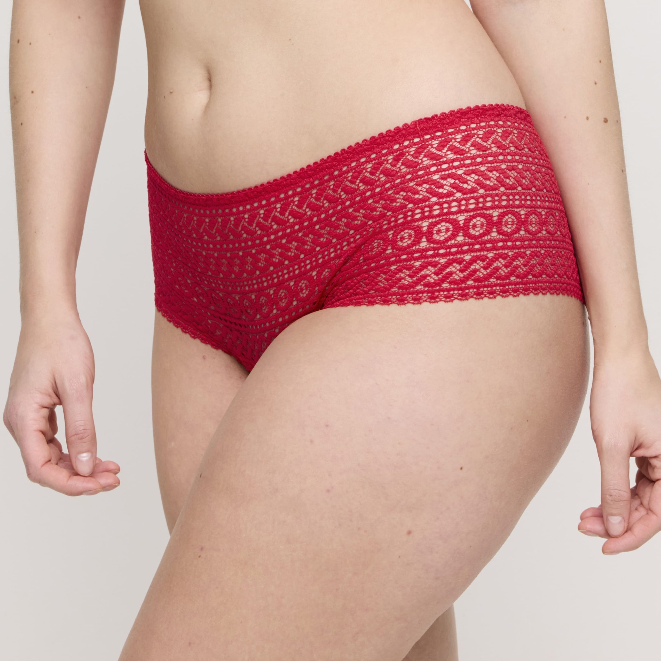 0663381 - Montara - True Red – Image 6