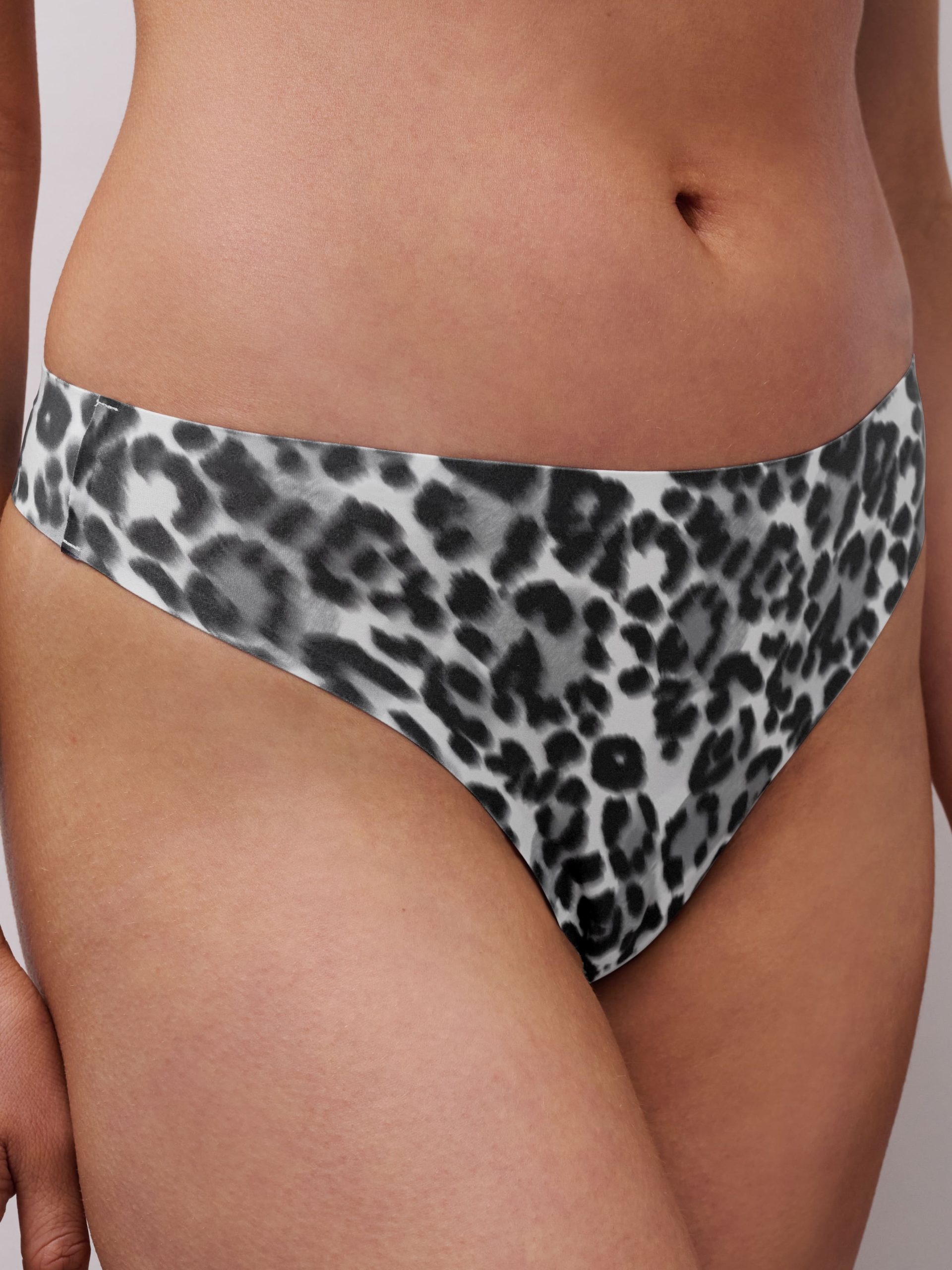 C11d90 - Soft - Léopard Gris – Image 3